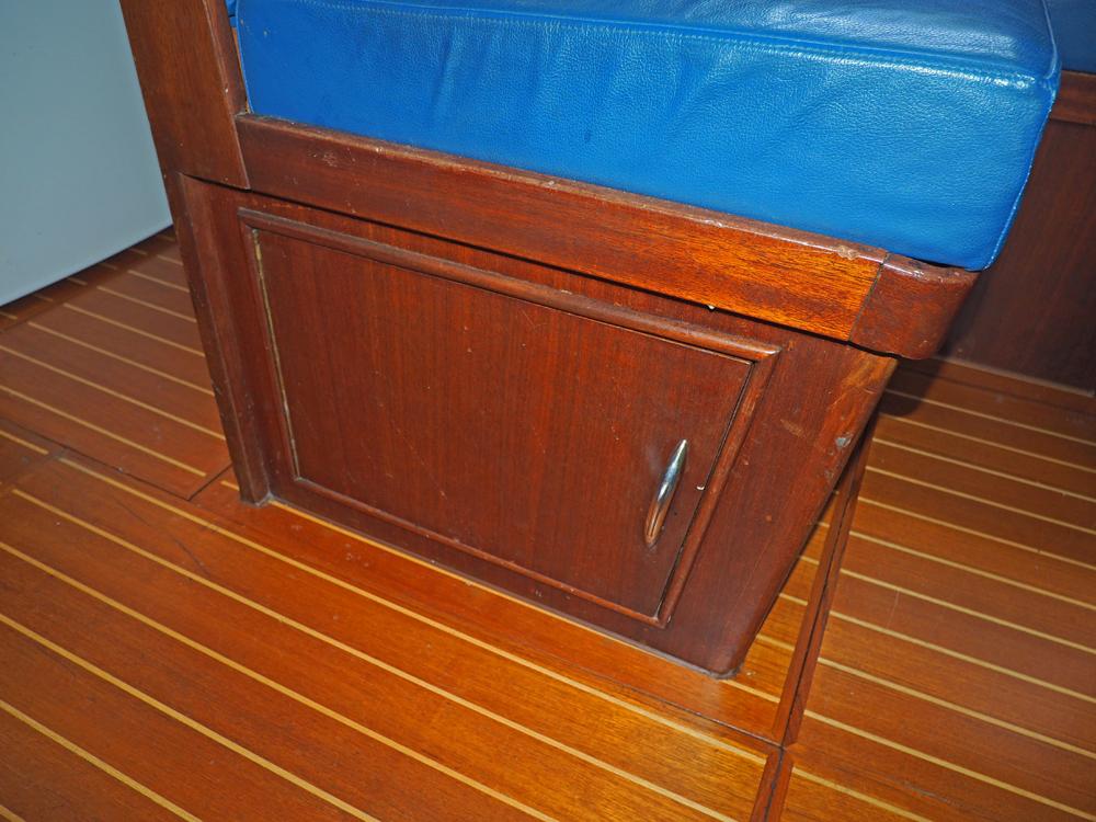 Salon, H&eacute;bergements